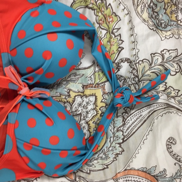 Bathing suit - Picture 3 of 4